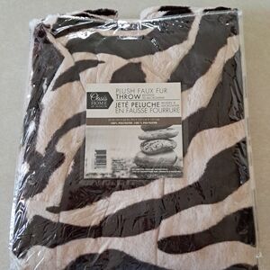 Oasis Home Faux Fur Throw in Black and Cream Zebra Print